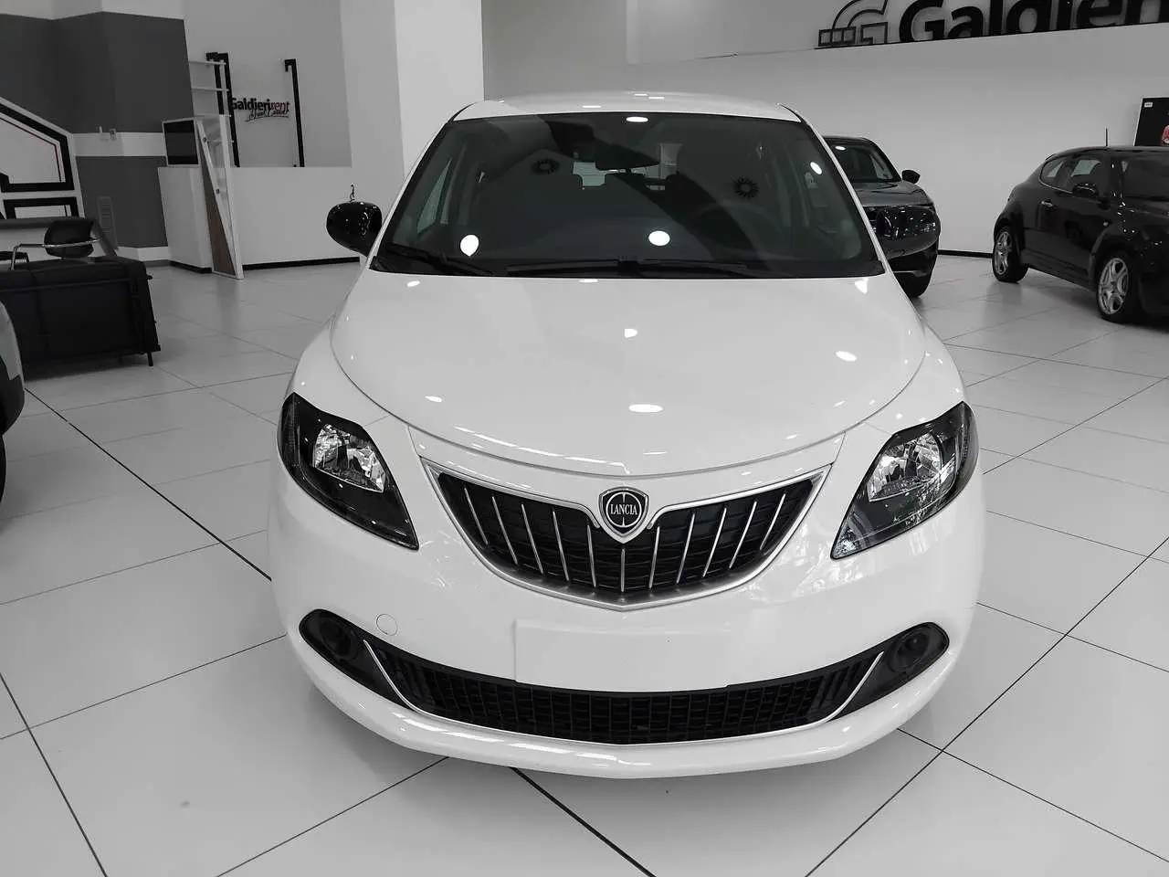 Photo 1 : Lancia Ypsilon 2024 GPL