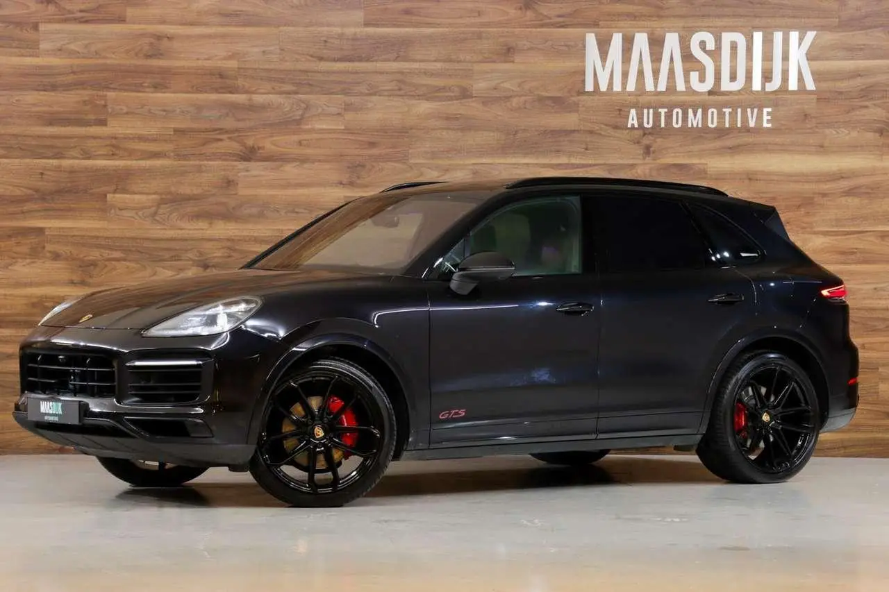 Photo 1 : Porsche Cayenne 2018 Hybrid