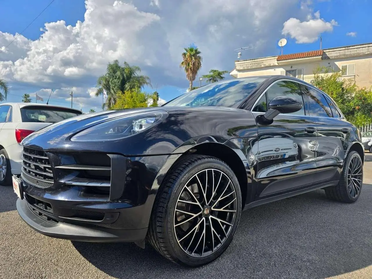 Photo 1 : Porsche Macan 2019 Essence