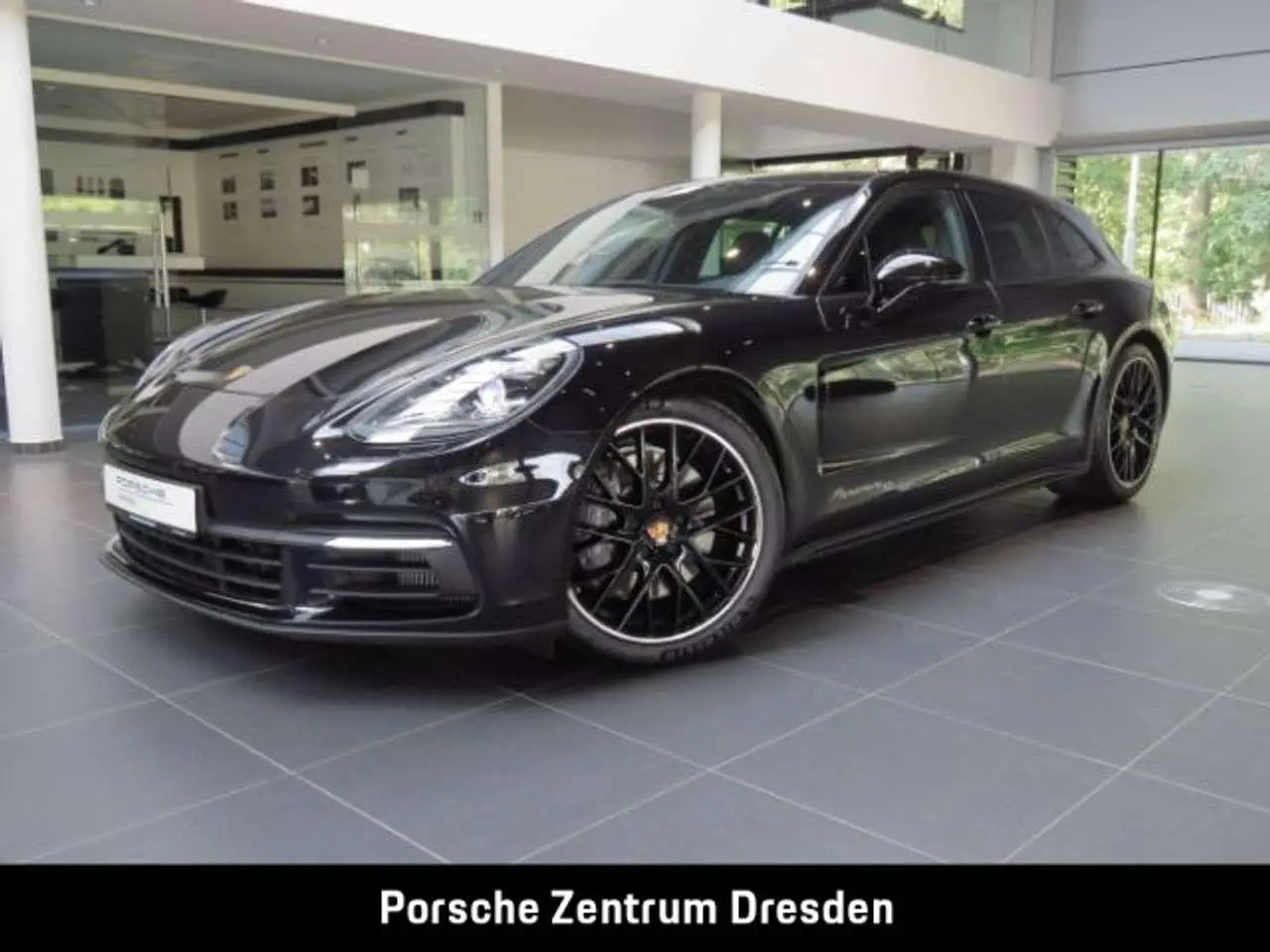 Photo 1 : Porsche Panamera 2020 Essence