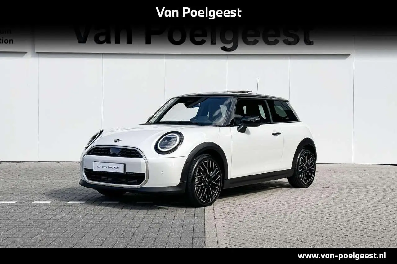 Photo 1 : Mini John Cooper Works 2024 Petrol