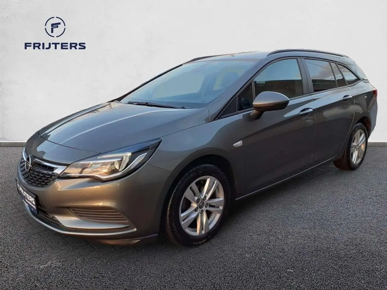 Photo 1 : Opel Astra 2019 Diesel