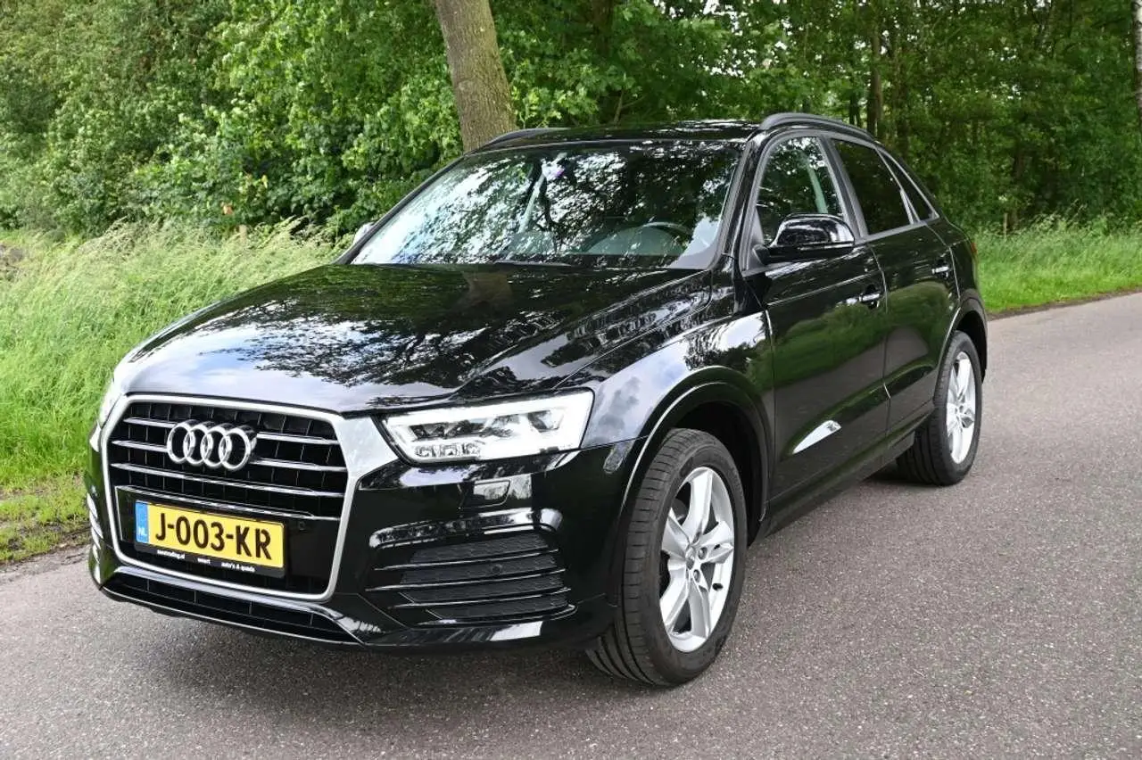 Photo 1 : Audi Q3 2016 Petrol