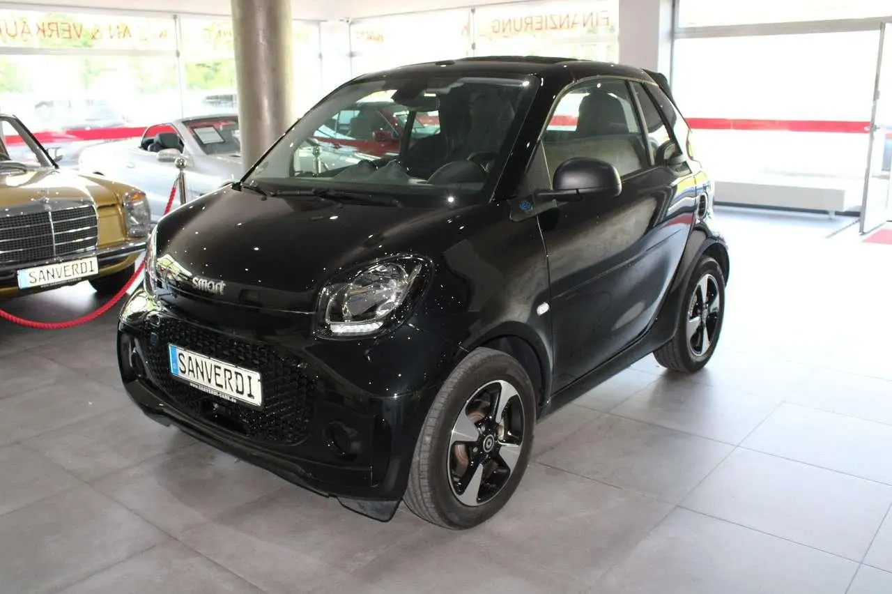 Photo 1 : Smart Fortwo 2021 Électrique