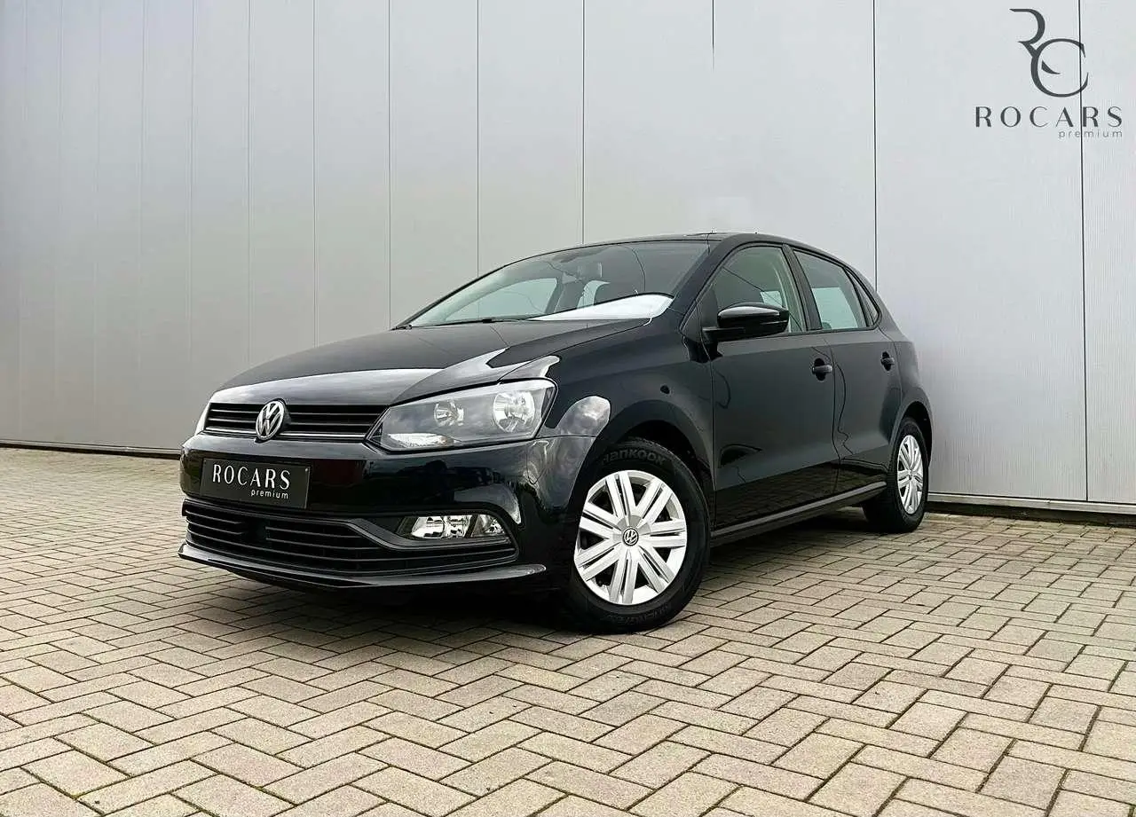 Photo 1 : Volkswagen Polo 2015 Petrol