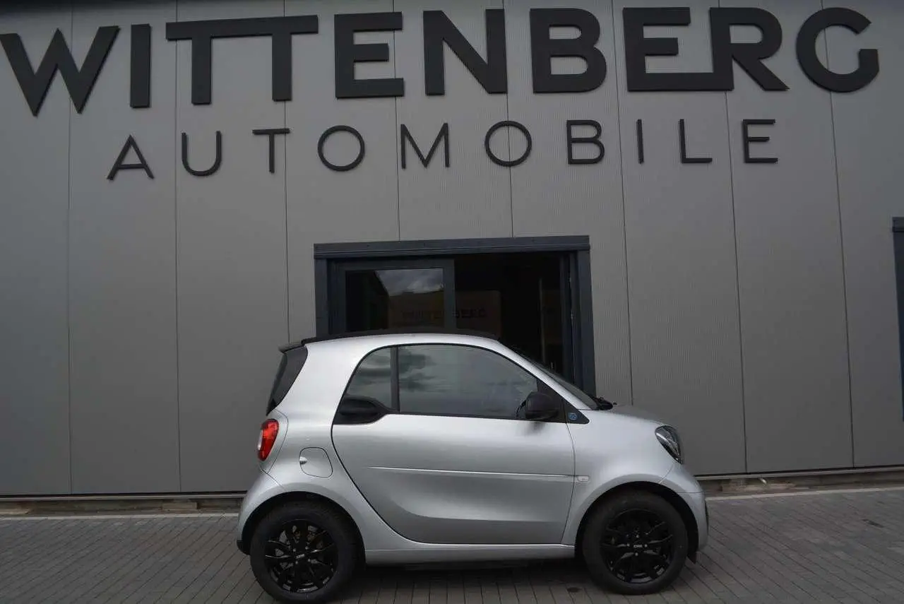 Photo 1 : Smart Fortwo 2021 Electric