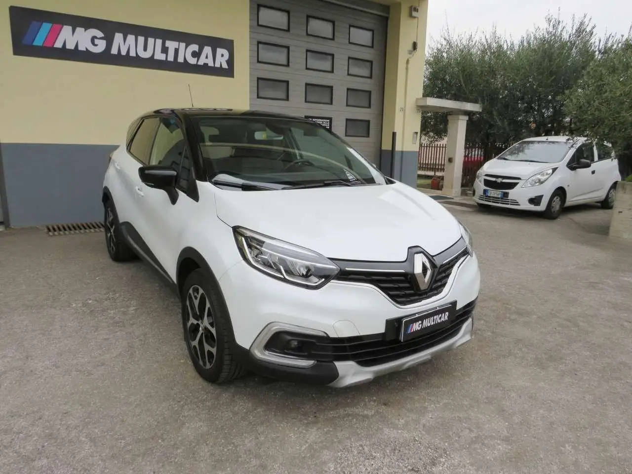 Photo 1 : Renault Captur 2019 Essence