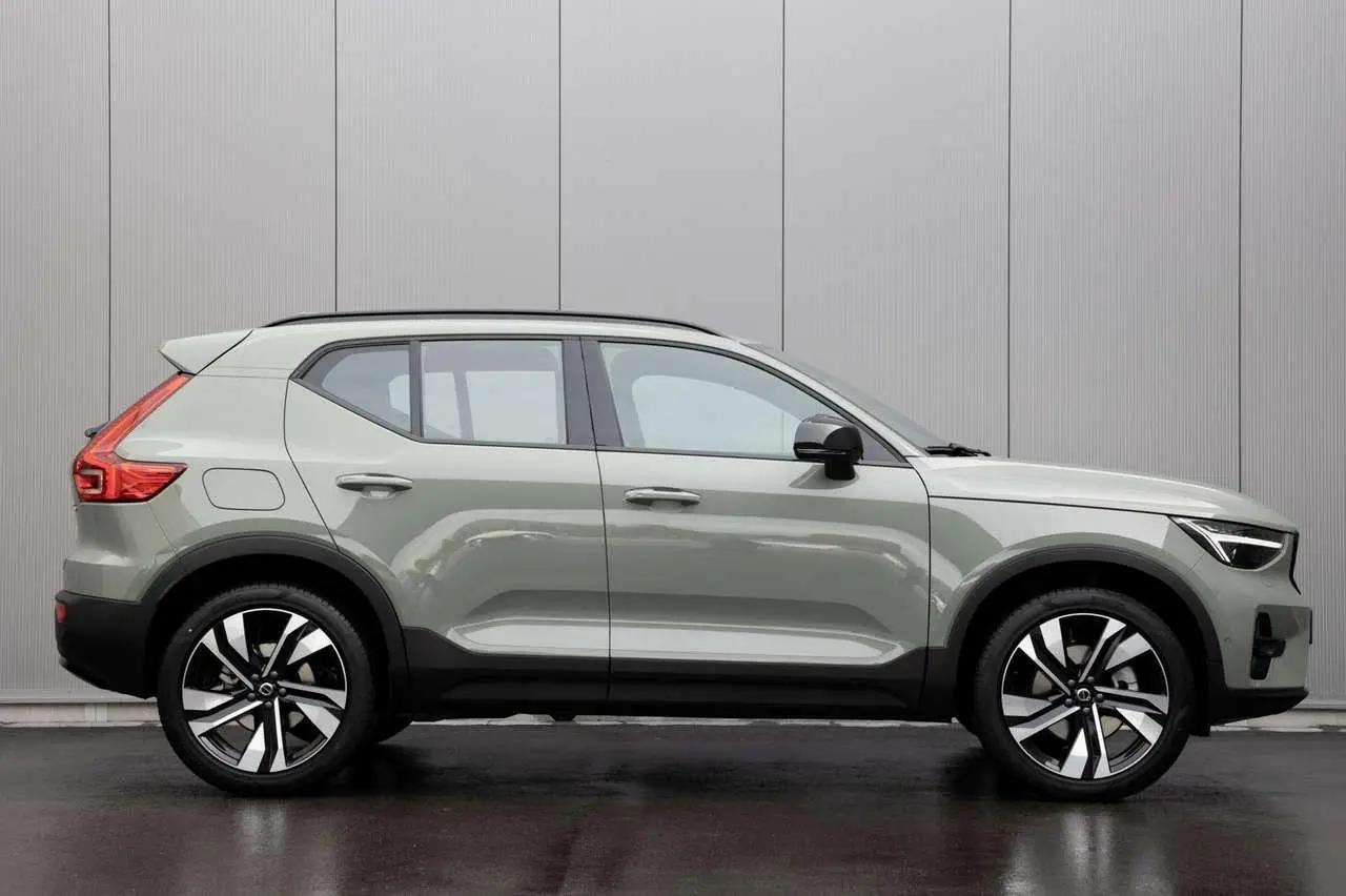 Photo 1 : Volvo Xc40 2024 Petrol