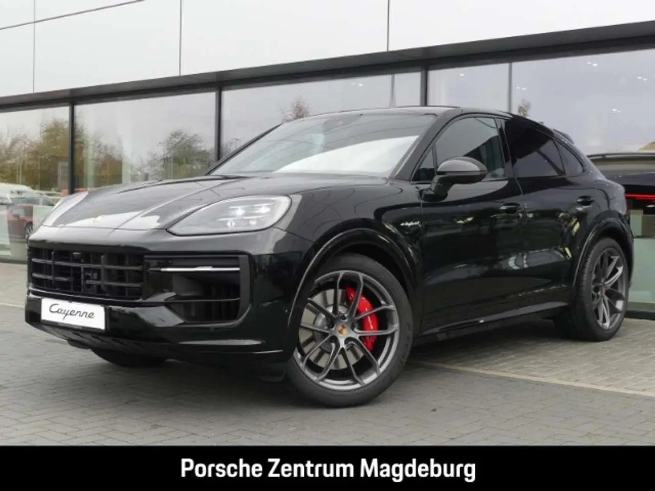 Photo 1 : Porsche Cayenne 2024 Hybrid