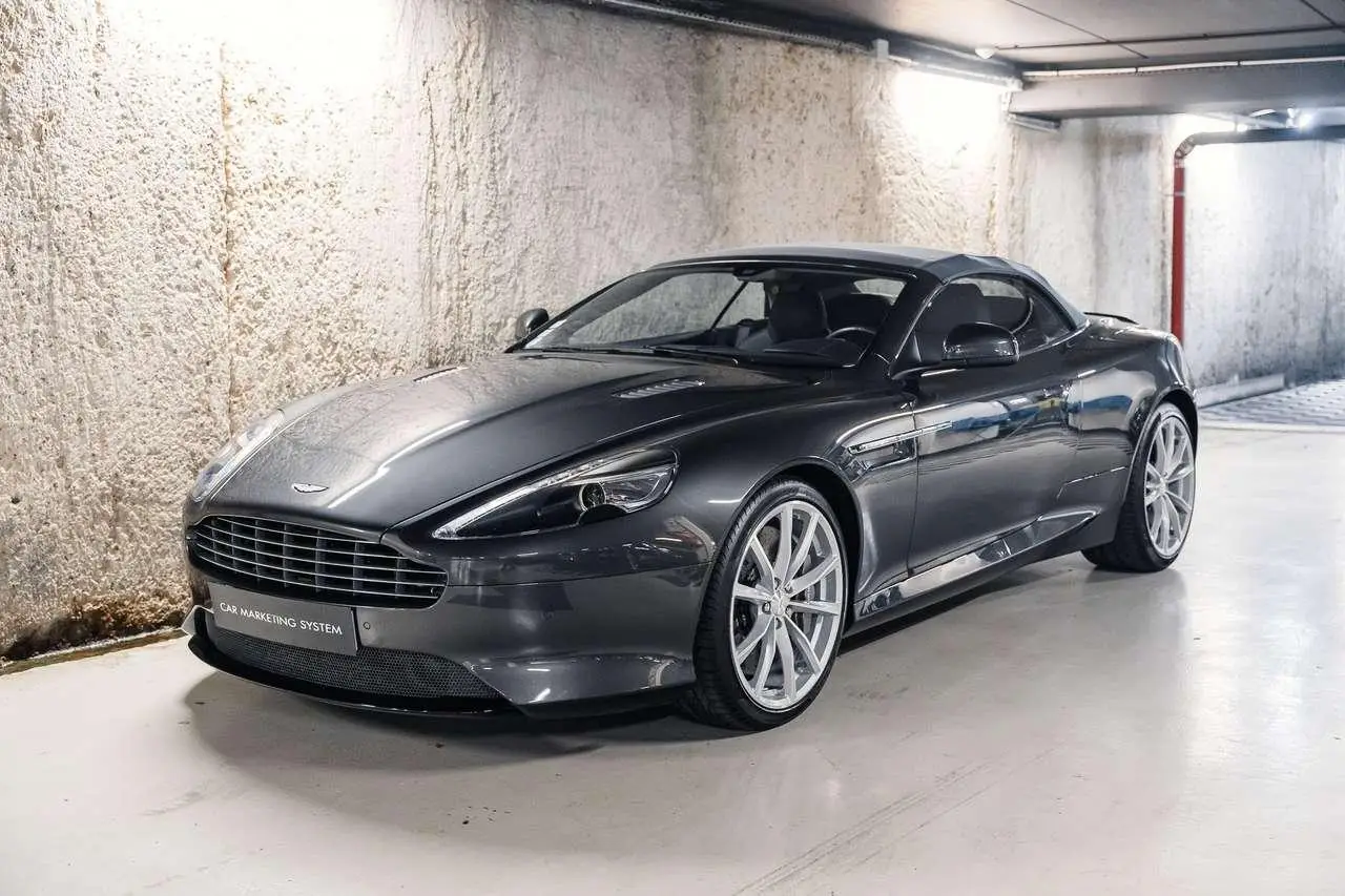 Photo 1 : Aston Martin Db9 2016 Essence