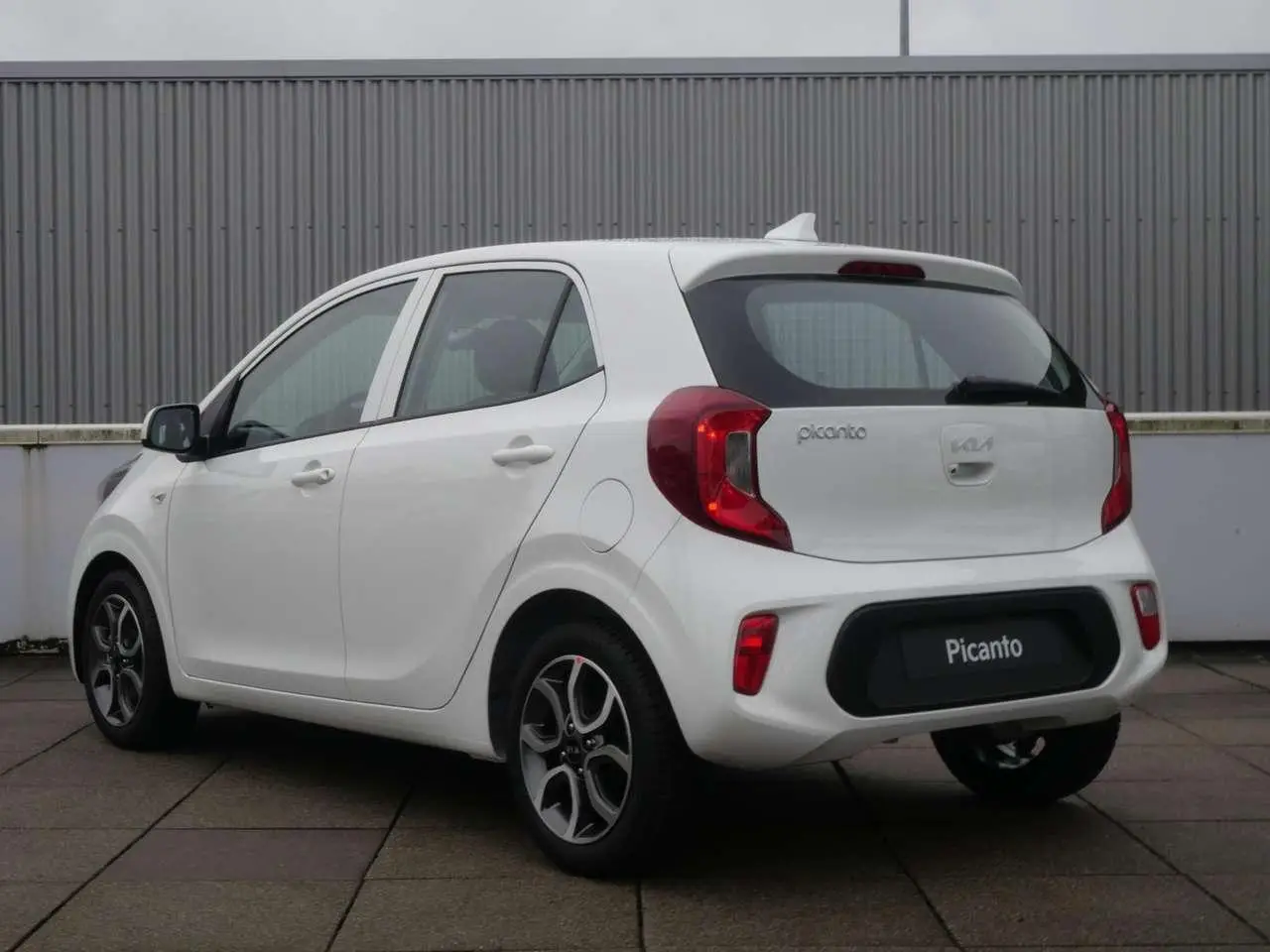 Photo 1 : Kia Picanto 2024 Essence