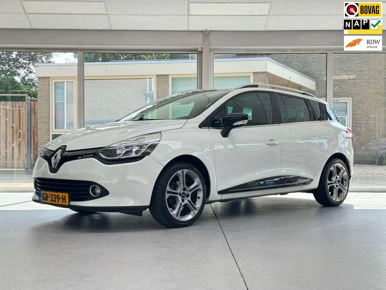 Photo 1 : Renault Clio 2015 Essence