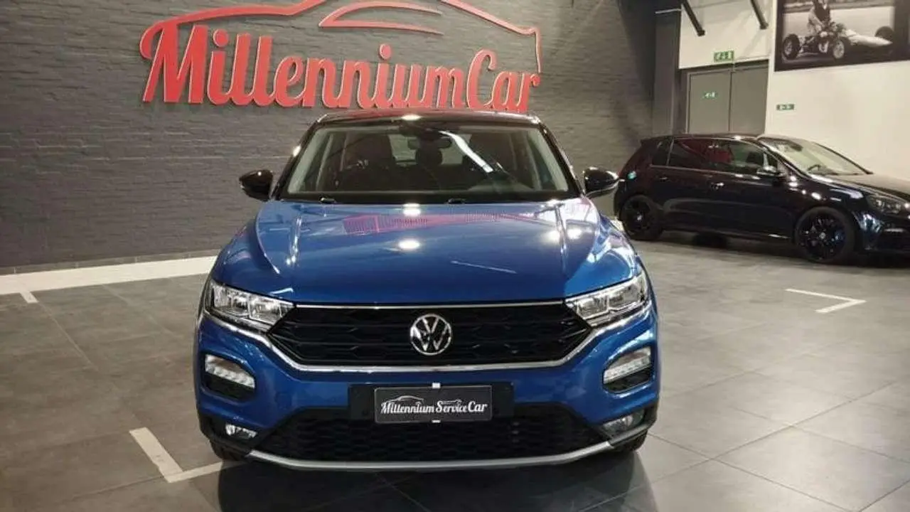 Photo 1 : Volkswagen T-roc 2021 Essence