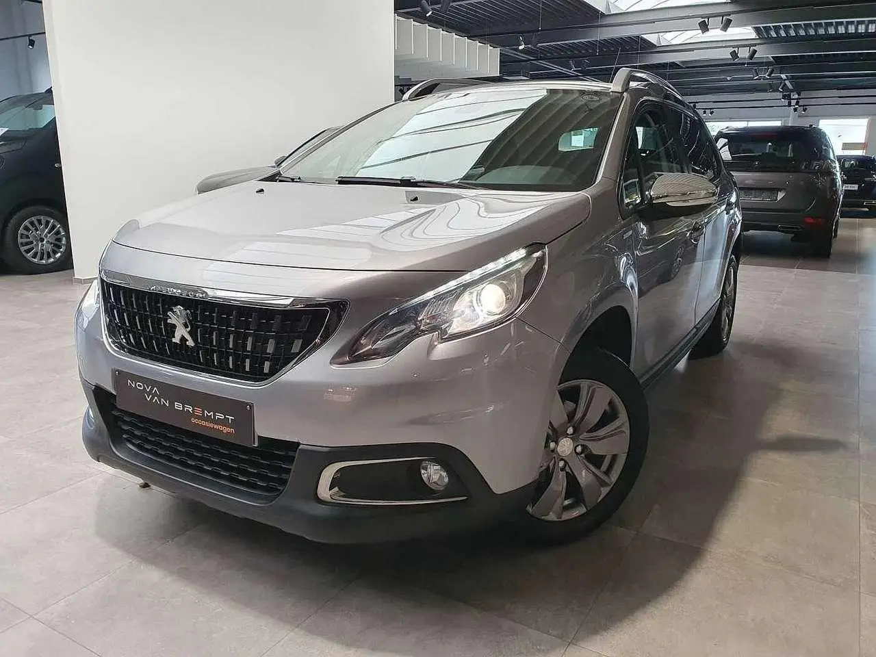 Photo 1 : Peugeot 2008 2018 Petrol