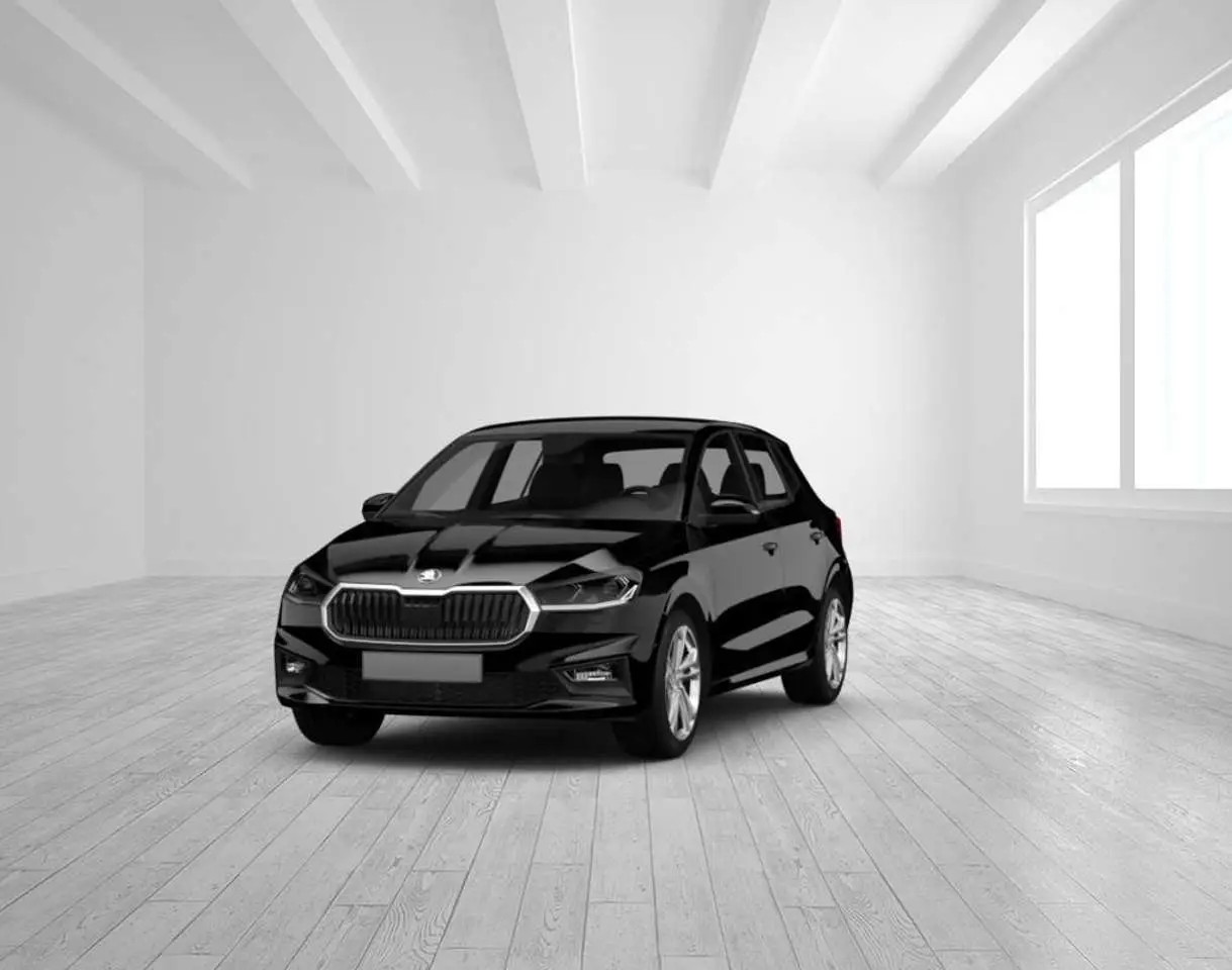 Photo 1 : Skoda Fabia 2023 Petrol