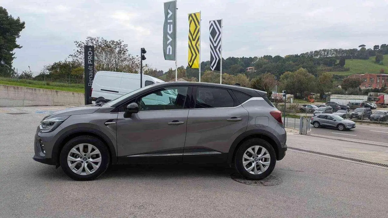 Photo 1 : Renault Captur 2021 Hybrid