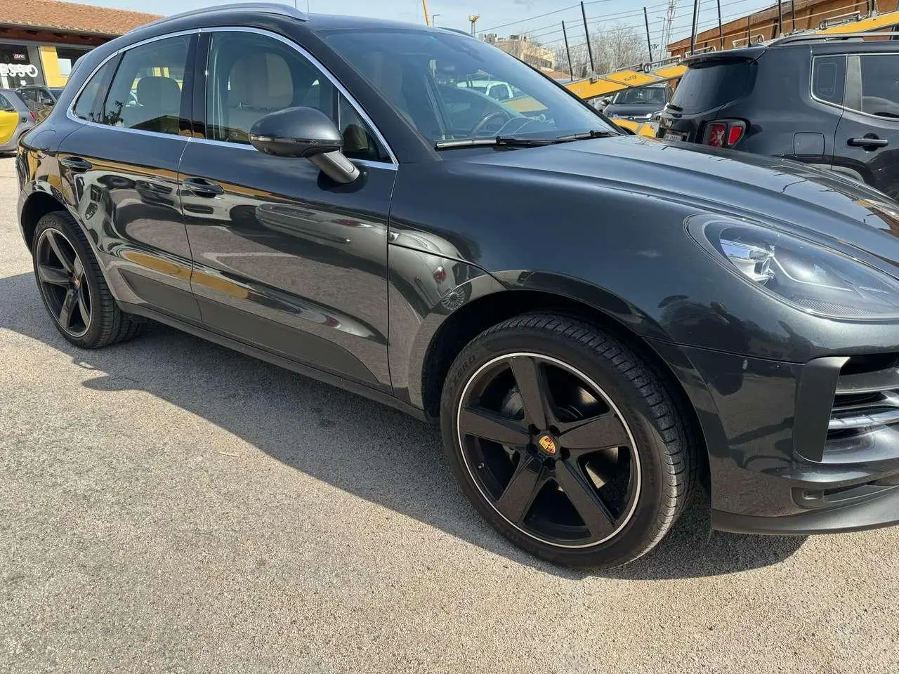 Photo 1 : Porsche Macan 2019 Petrol