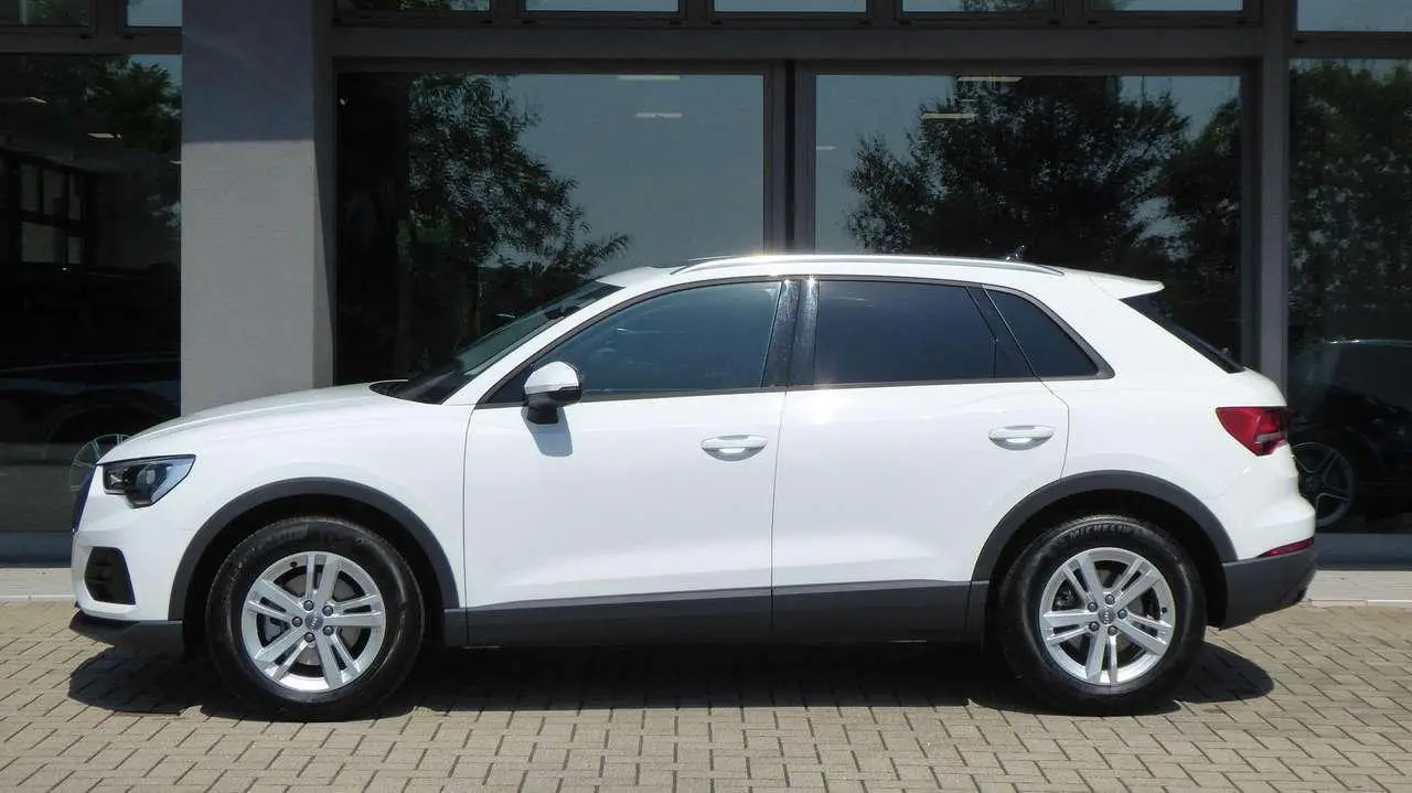 Photo 1 : Audi Q3 2020 Hybride