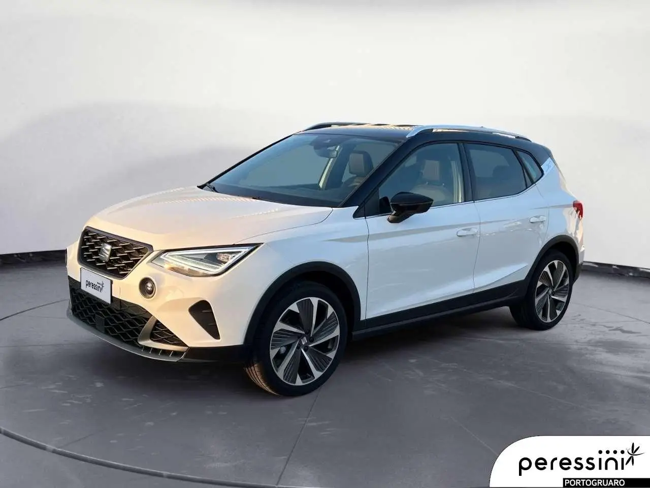 Photo 1 : Seat Arona 2024 Petrol