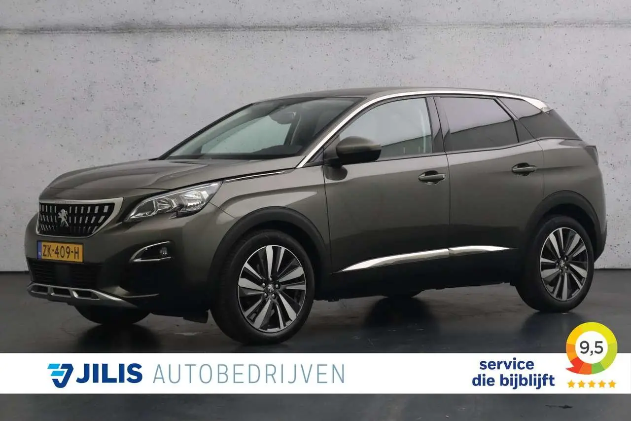 Photo 1 : Peugeot 3008 2019 Petrol