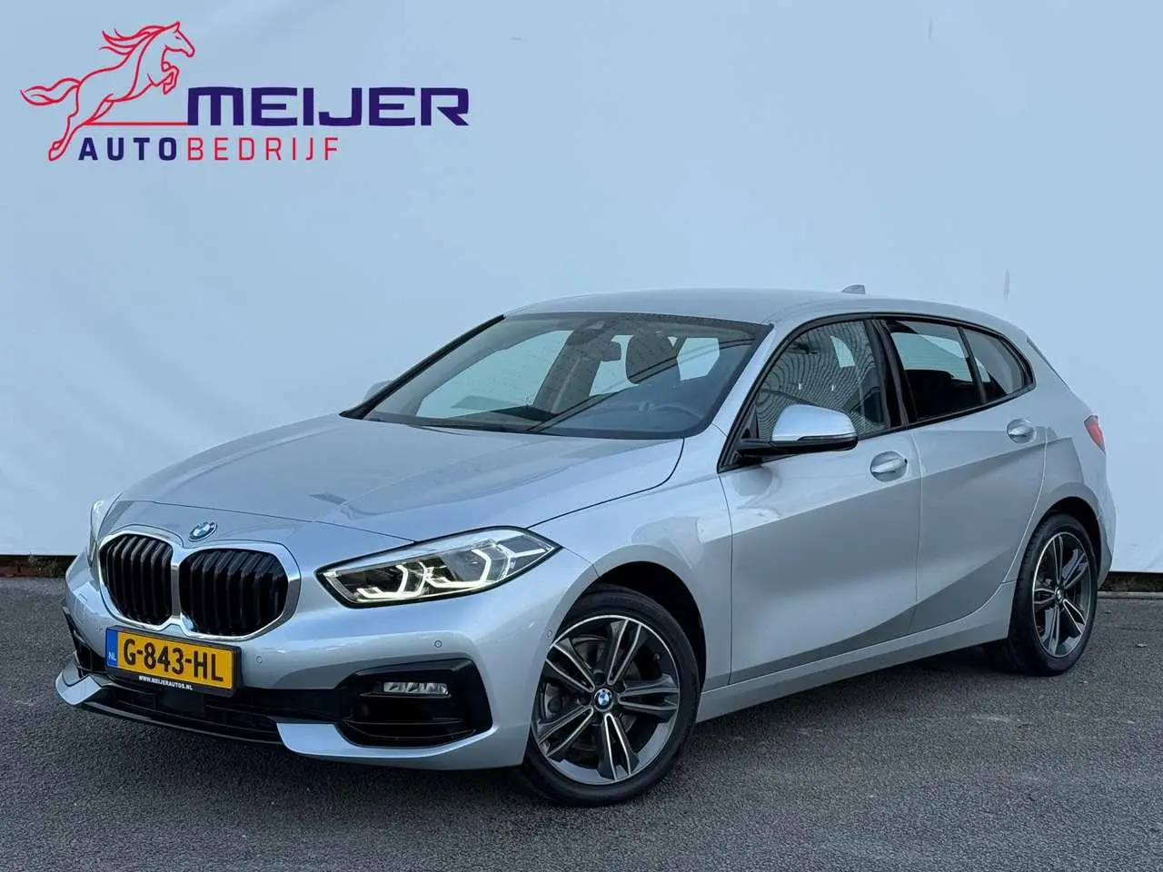 Photo 1 : Bmw Serie 1 2019 Petrol