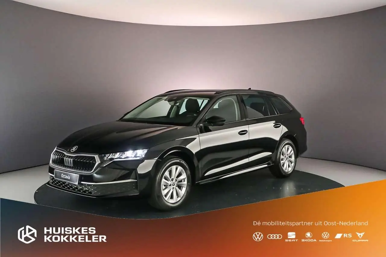 Photo 1 : Skoda Octavia 2024 Essence