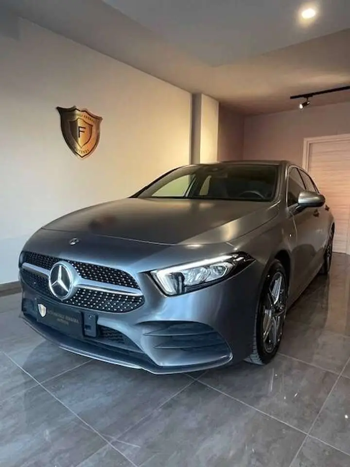 Photo 1 : Mercedes-benz Classe A 2020 Hybride