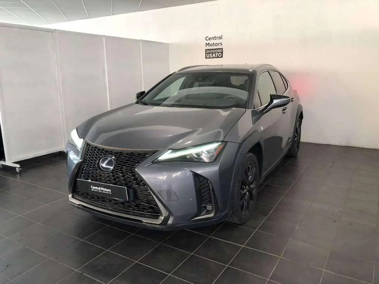 Photo 1 : Lexus Ux 2019 Hybride