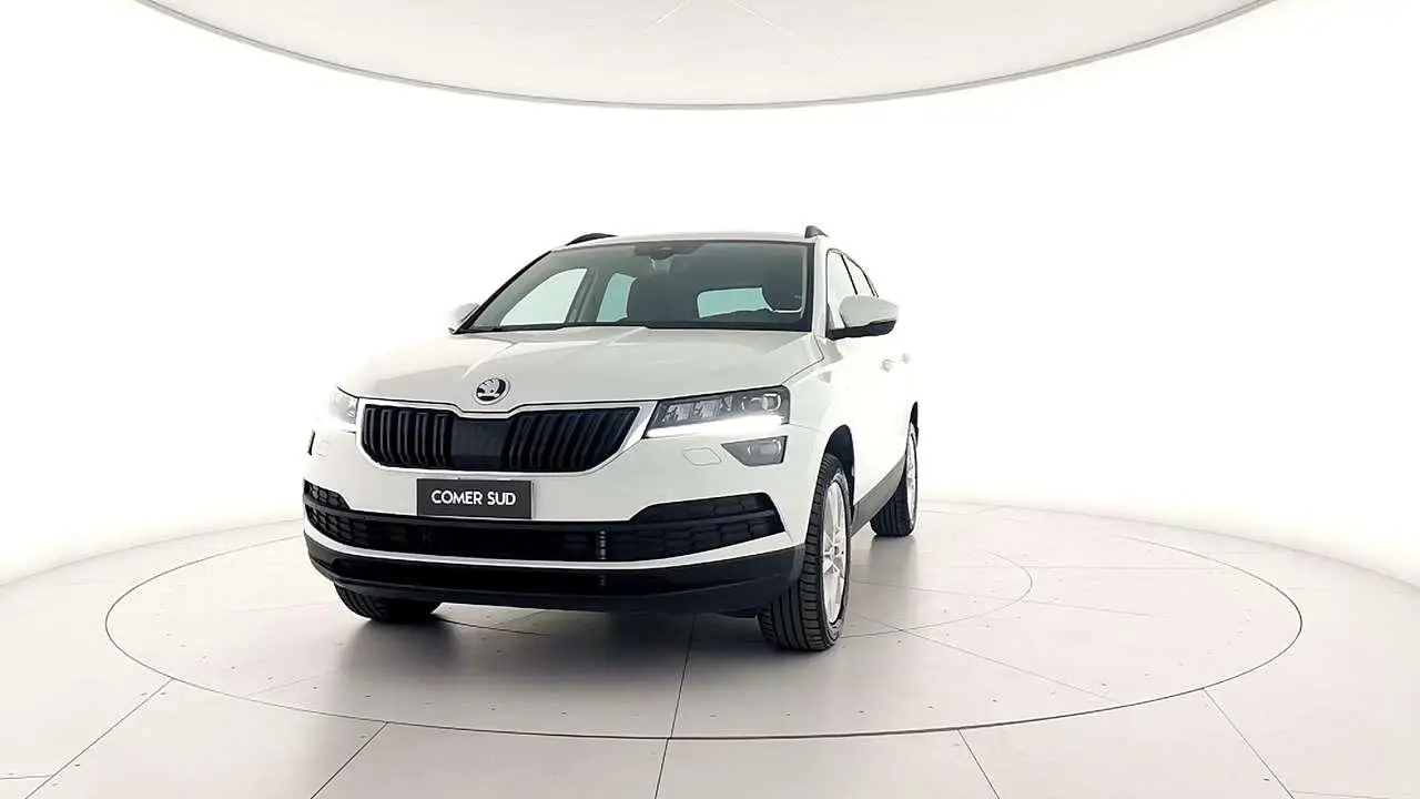 Photo 1 : Skoda Karoq 2021 Essence