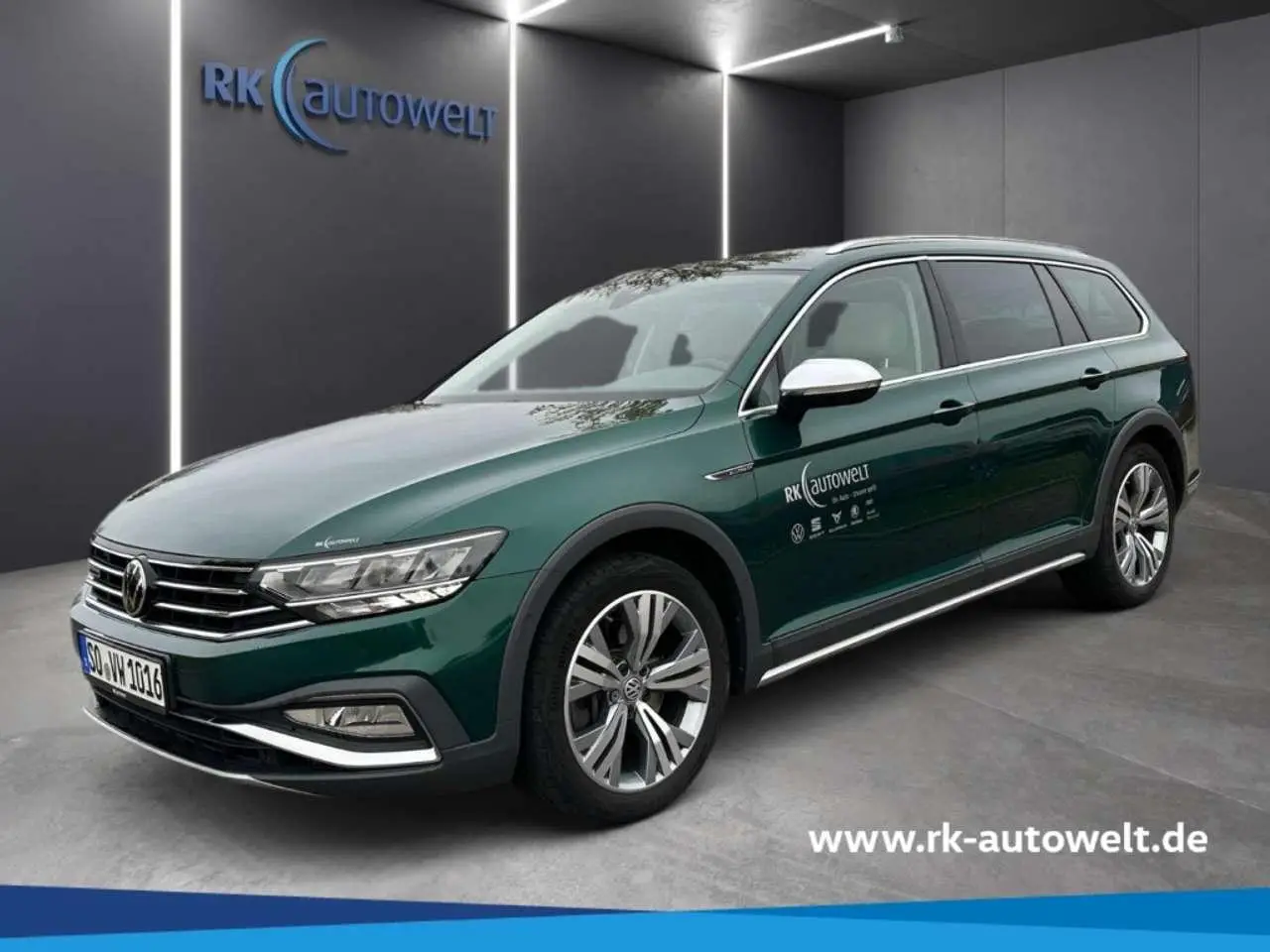 Photo 1 : Volkswagen Passat 2020 Petrol