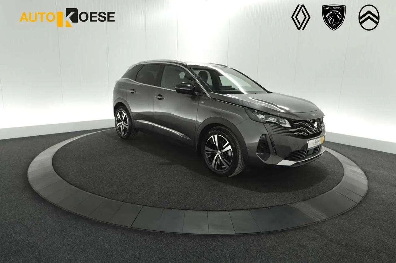 Photo 1 : Peugeot 3008 2021 Essence