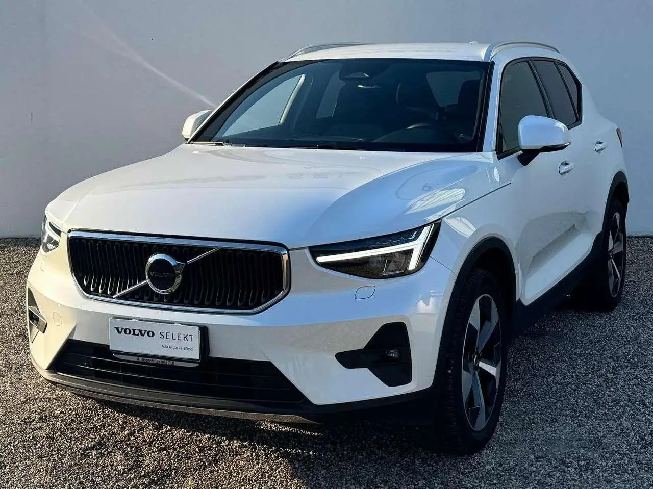 Photo 1 : Volvo Xc40 2024 Hybride