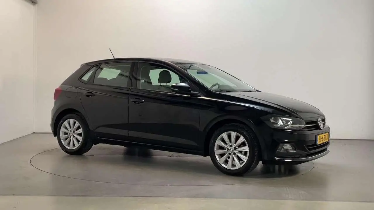 Photo 1 : Volkswagen Polo 2019 Petrol