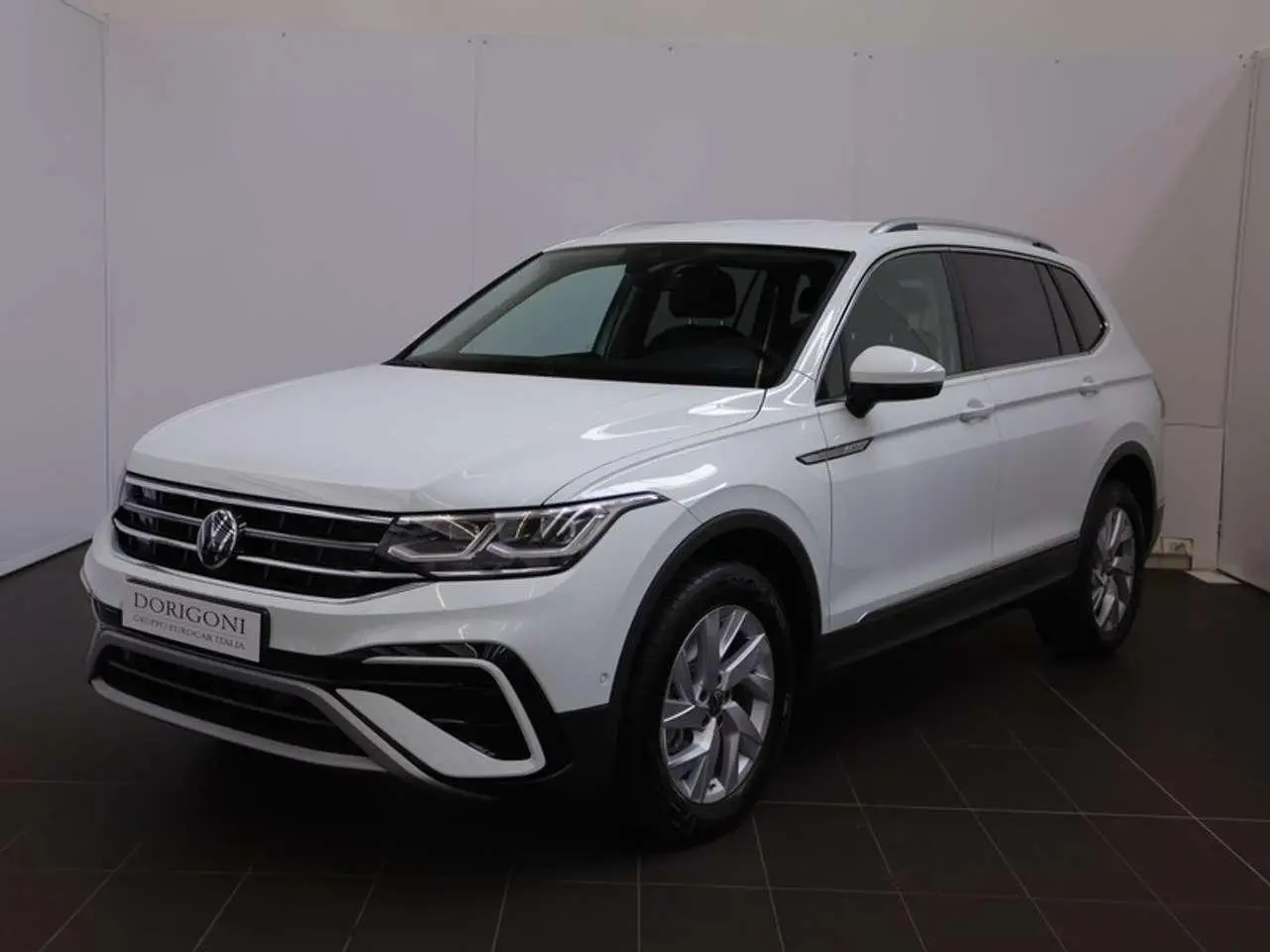 Photo 1 : Volkswagen Tiguan 2024 Diesel