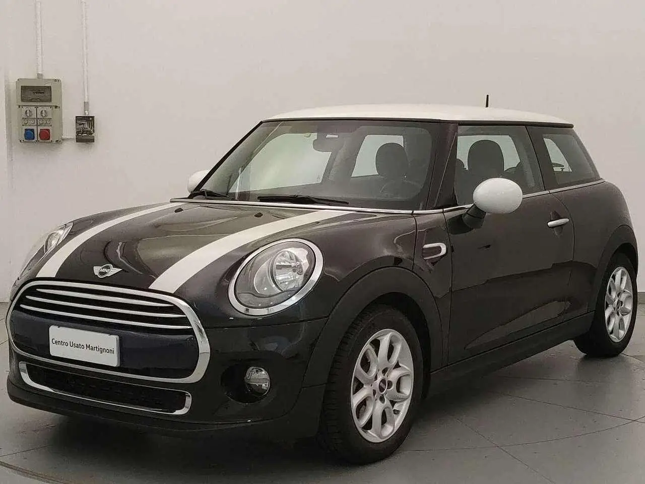 Photo 1 : Mini Cooper 2017 Petrol