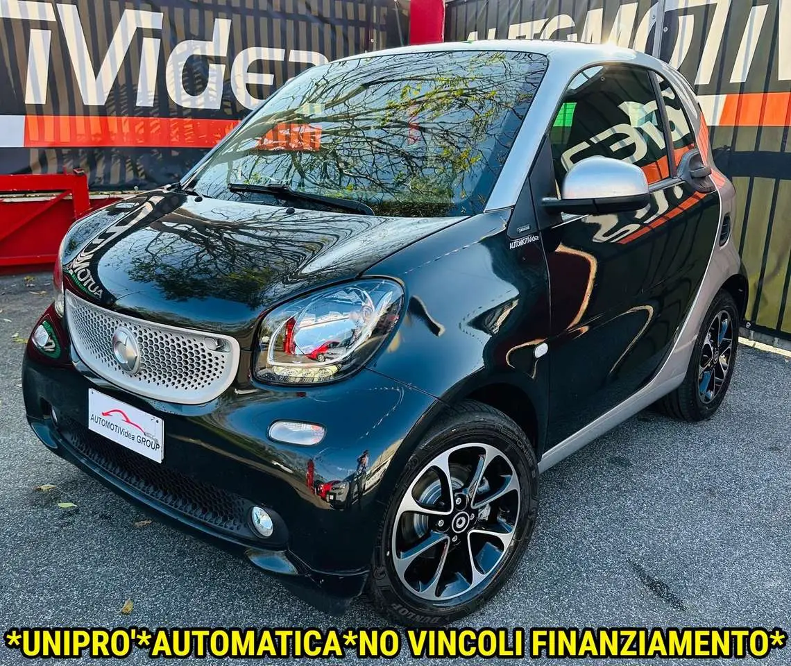 Photo 1 : Smart Fortwo 2016 Petrol