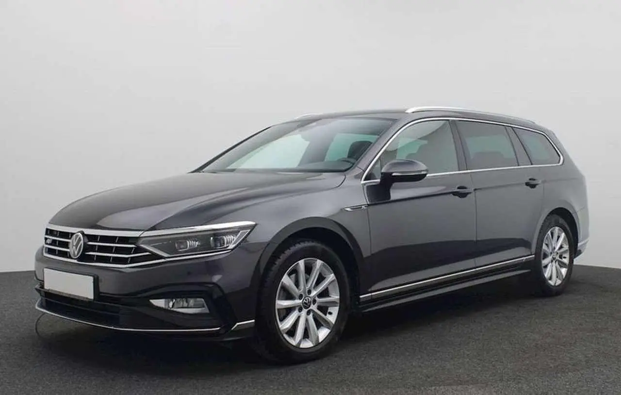 Photo 1 : Volkswagen Passat 2023 Diesel