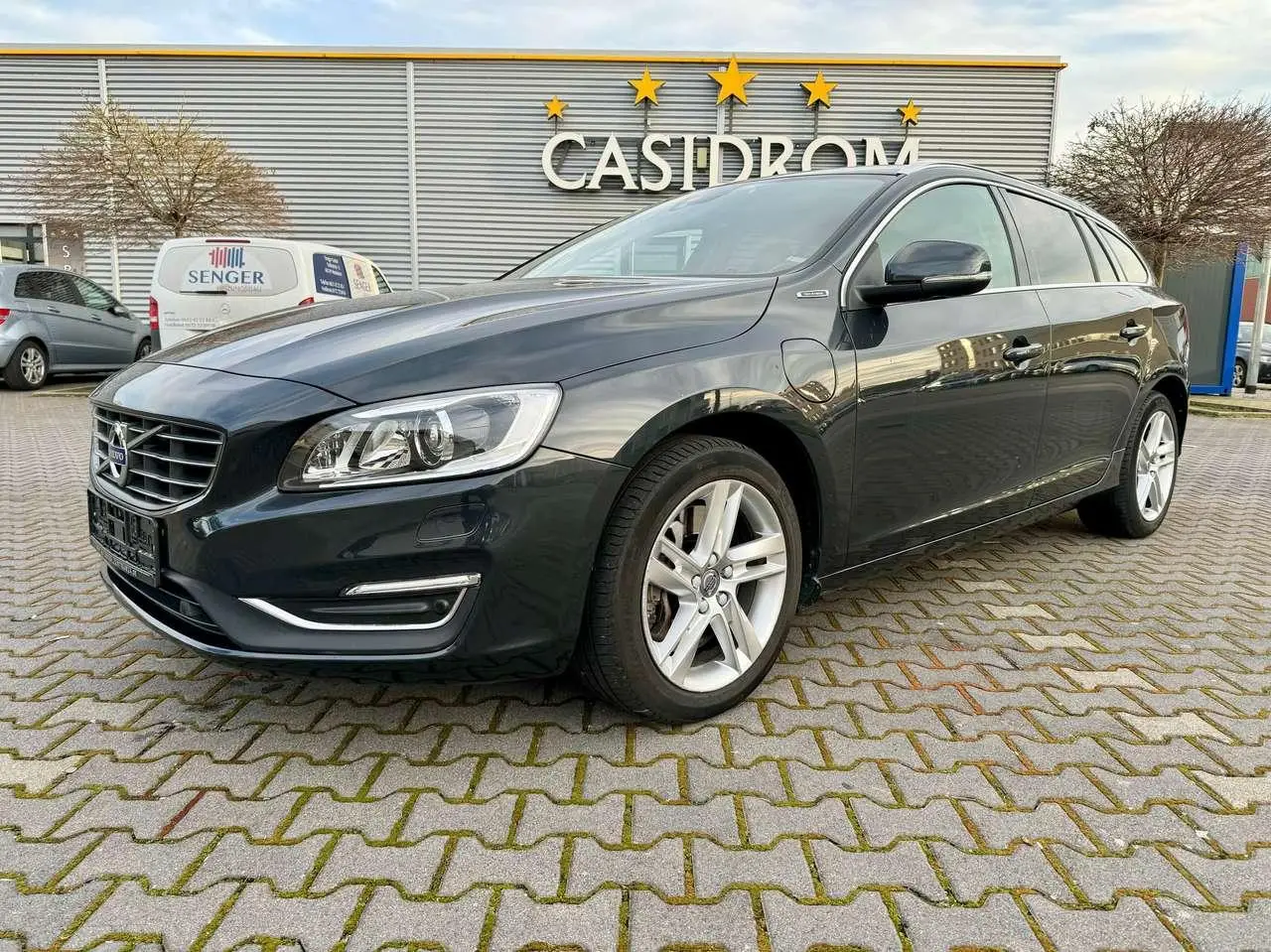 Photo 1 : Volvo V60 2017 Hybrid