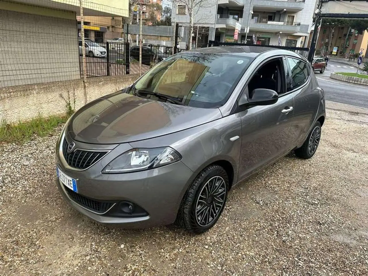 Photo 1 : Lancia Ypsilon 2021 Hybride