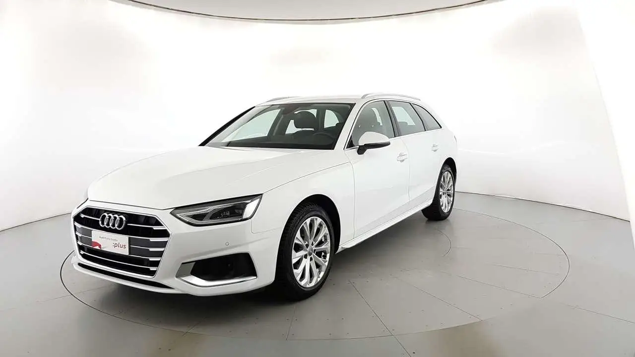 Photo 1 : Audi A4 2020 Hybrid