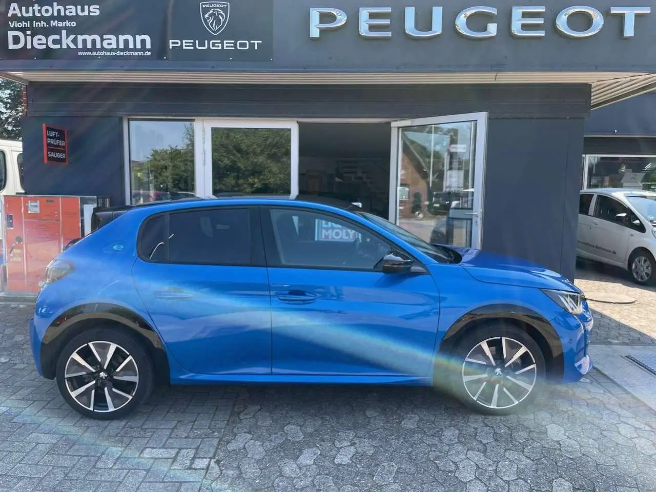 Photo 1 : Peugeot 208 2021 Électrique