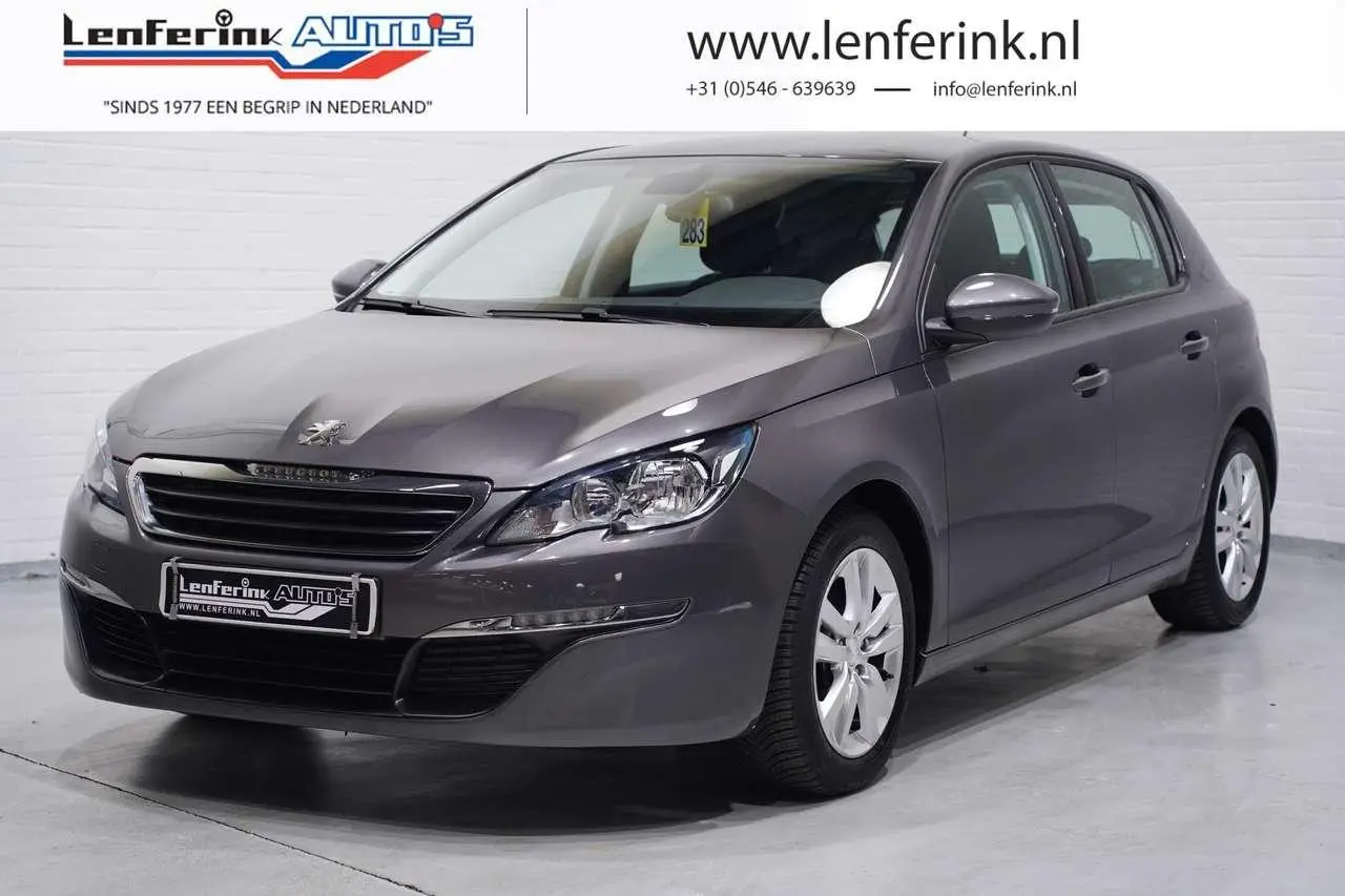 Photo 1 : Peugeot 308 2017 Petrol