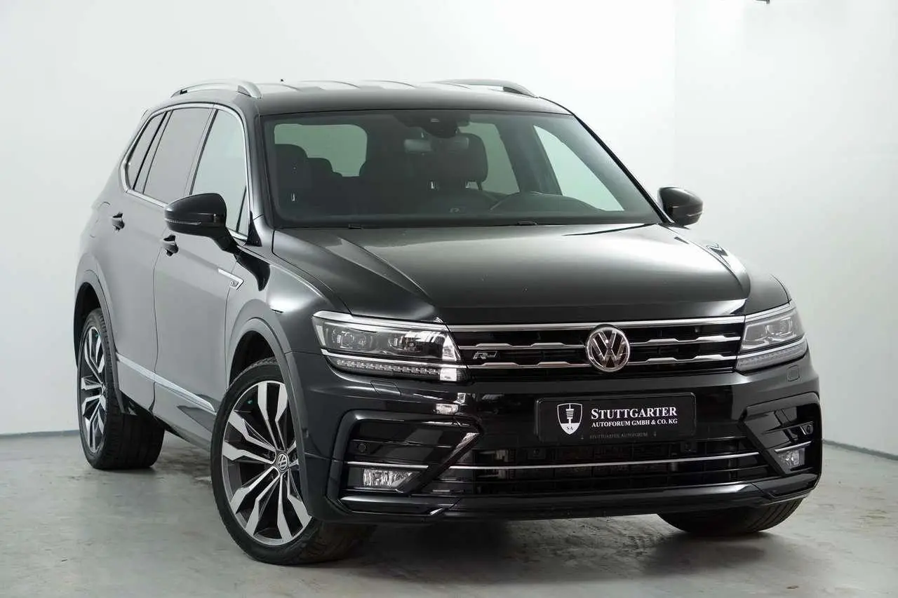 Photo 1 : Volkswagen Tiguan 2020 Essence