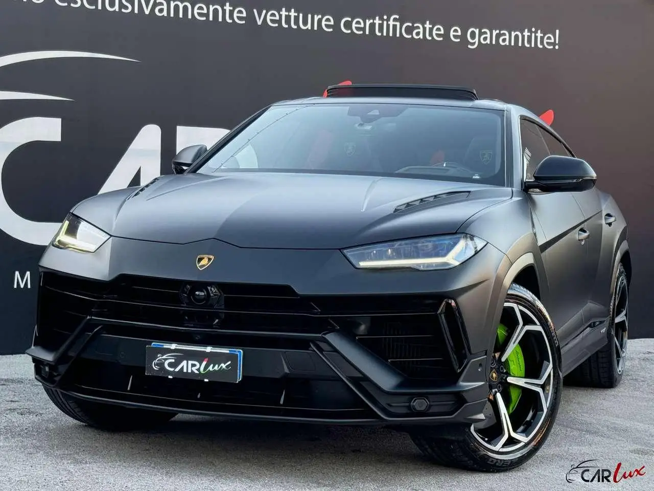 Photo 1 : Lamborghini Urus 2023 Essence