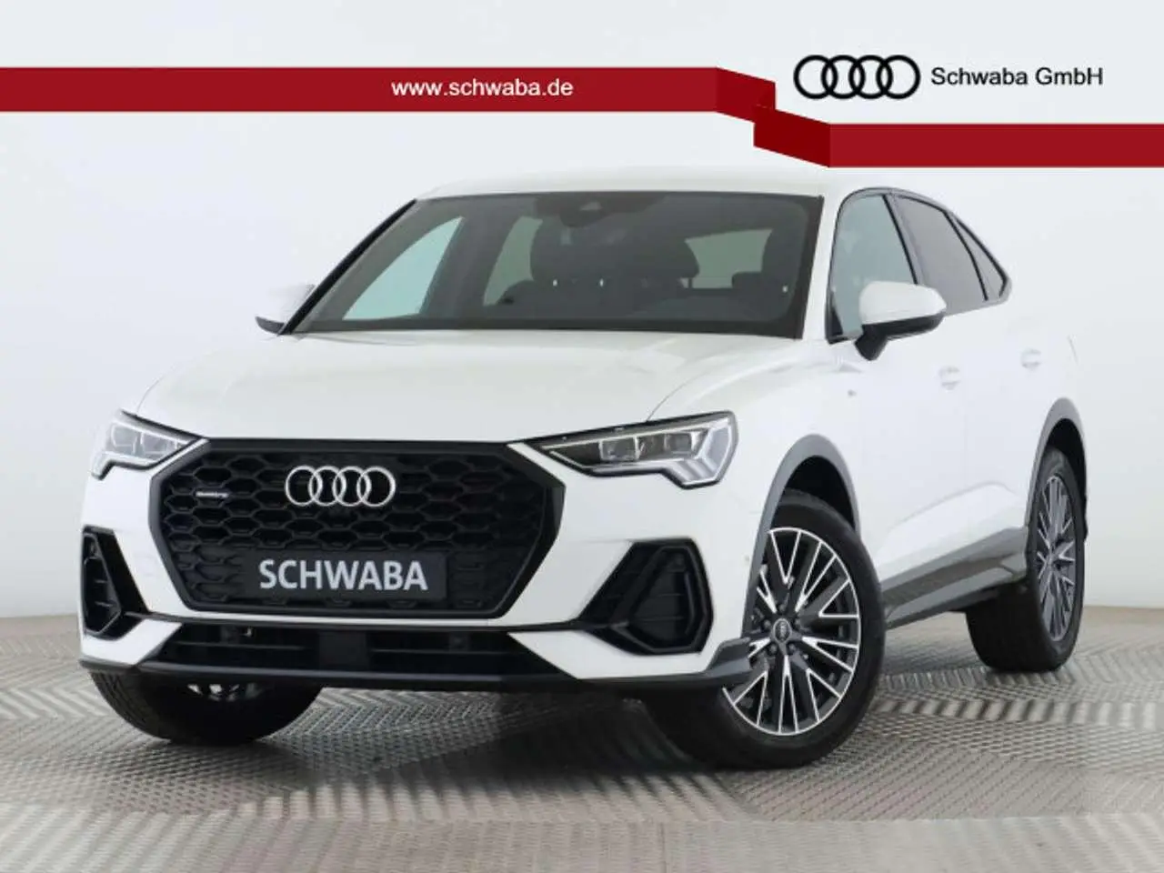 Photo 1 : Audi Q3 2021 Petrol