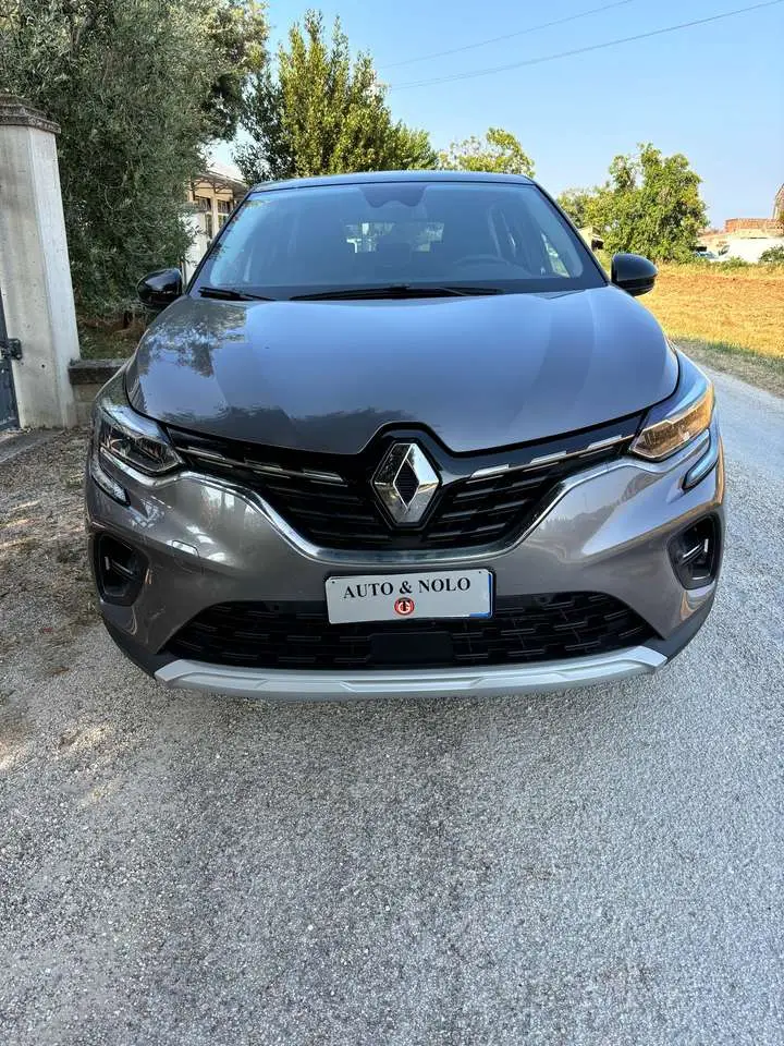 Photo 1 : Renault Captur 2023 LPG