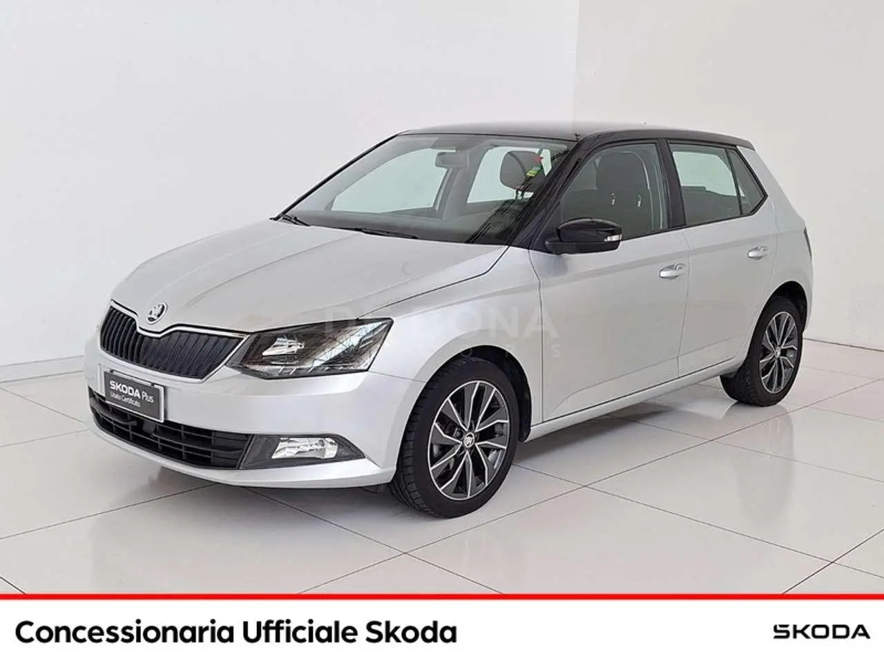 Photo 1 : Skoda Fabia 2017 Petrol