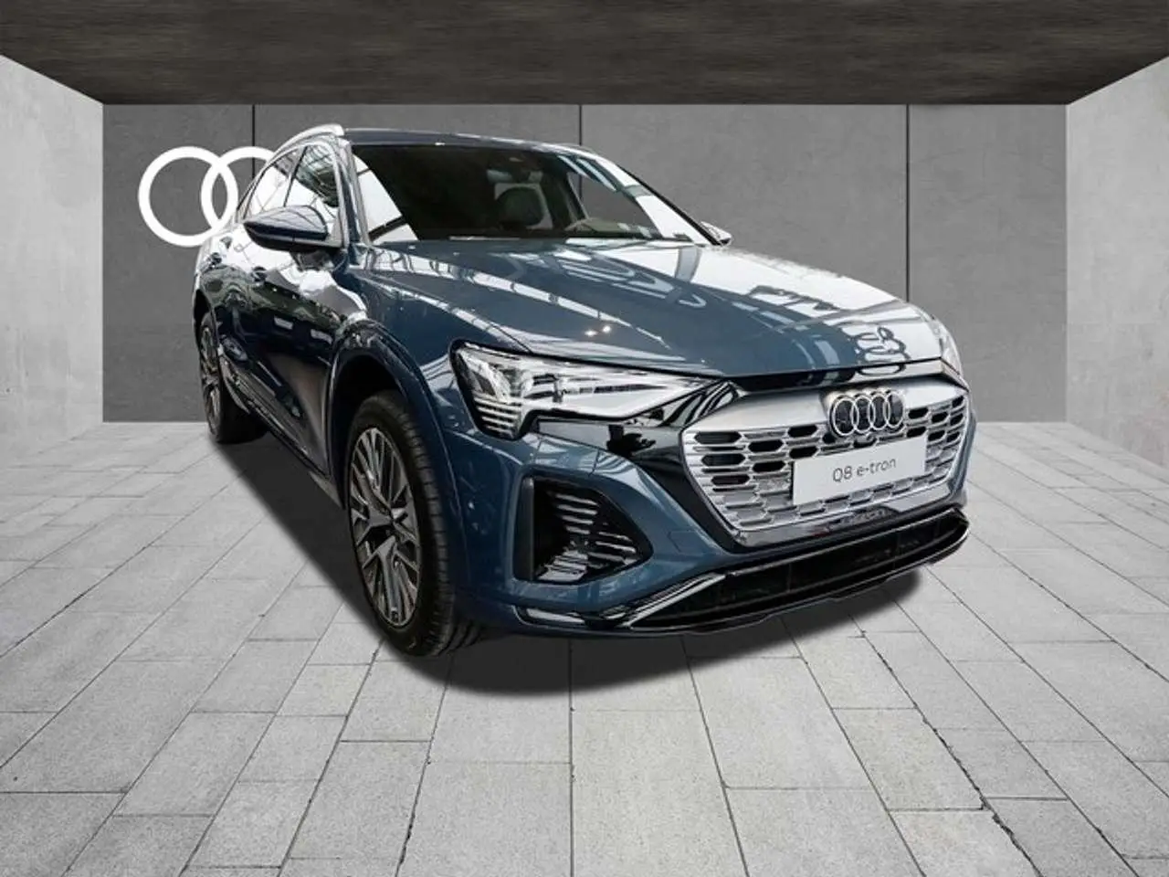 Photo 1 : Audi Q8 2024 Électrique