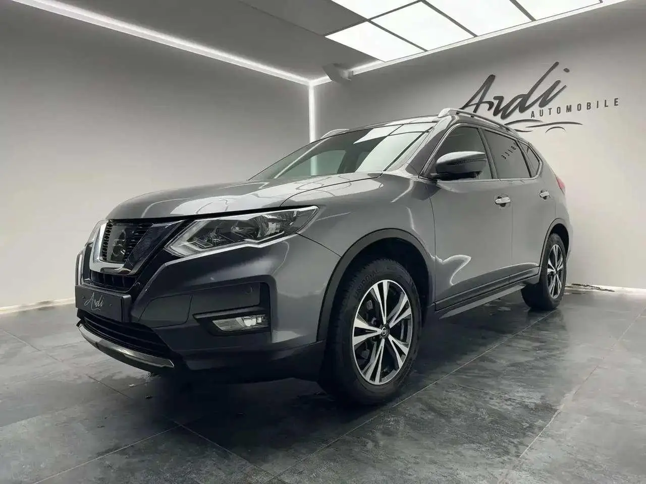 Photo 1 : Nissan X-trail 2018 Essence