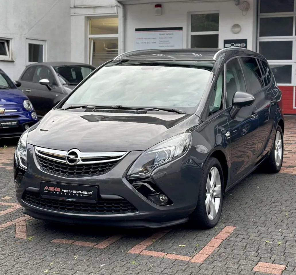 Photo 1 : Opel Zafira 2016 Diesel